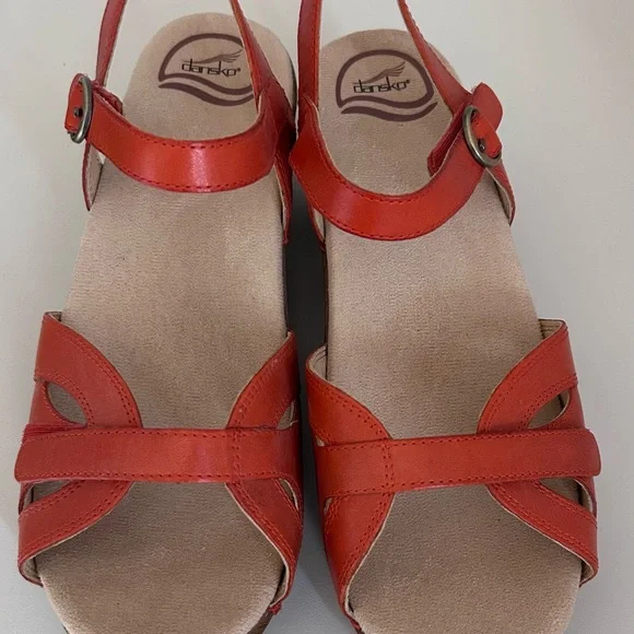 Women's Leather Slingback Sandals - Picture 2 of 3